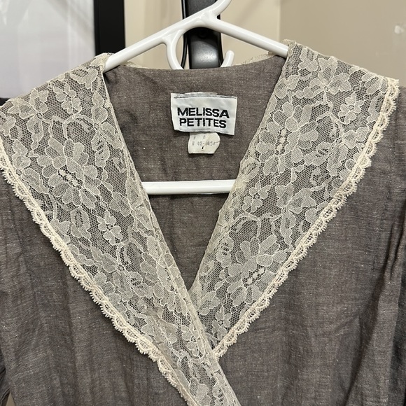 Vintage Lace Dress - Picture 2 of 7